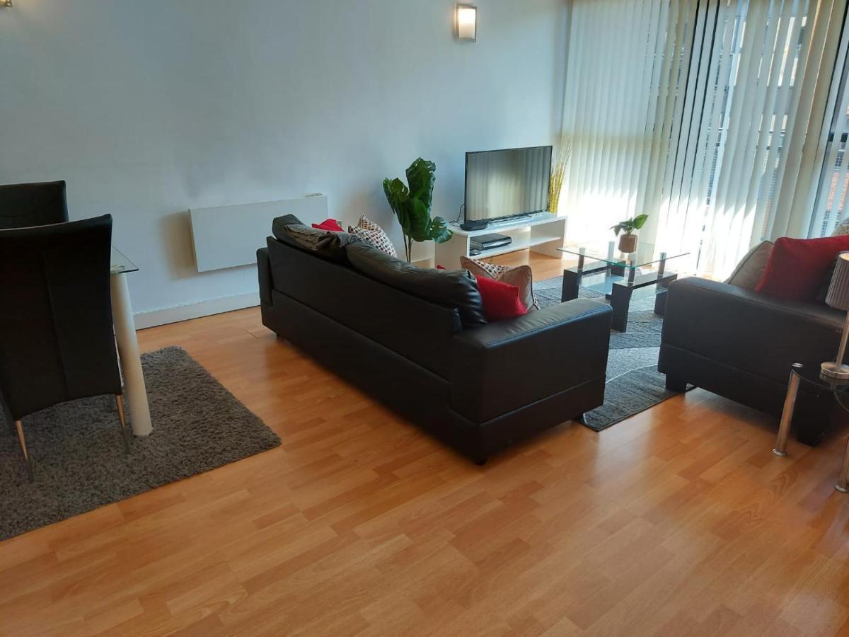 City 2 Bed, 2 Bath, Free Parking & Wifi シェフィールド エクステリア 写真